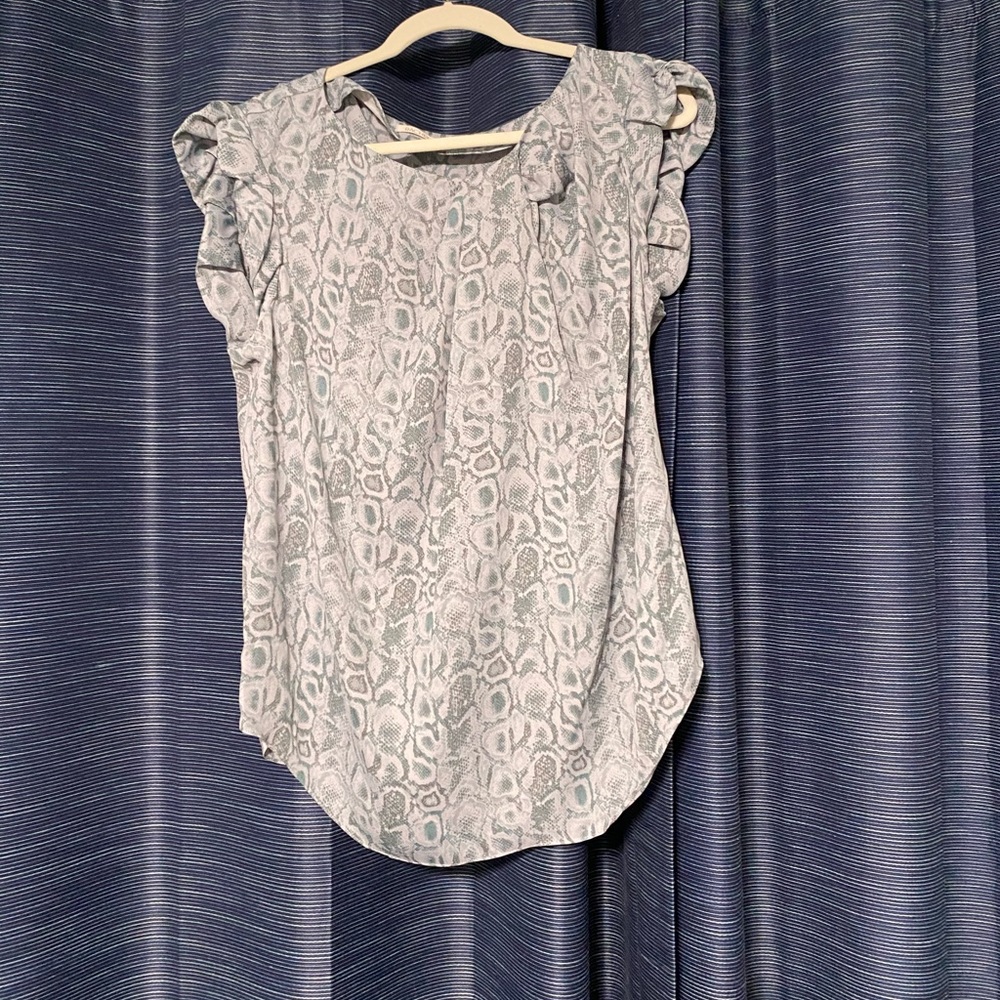 Snake print blouse XL